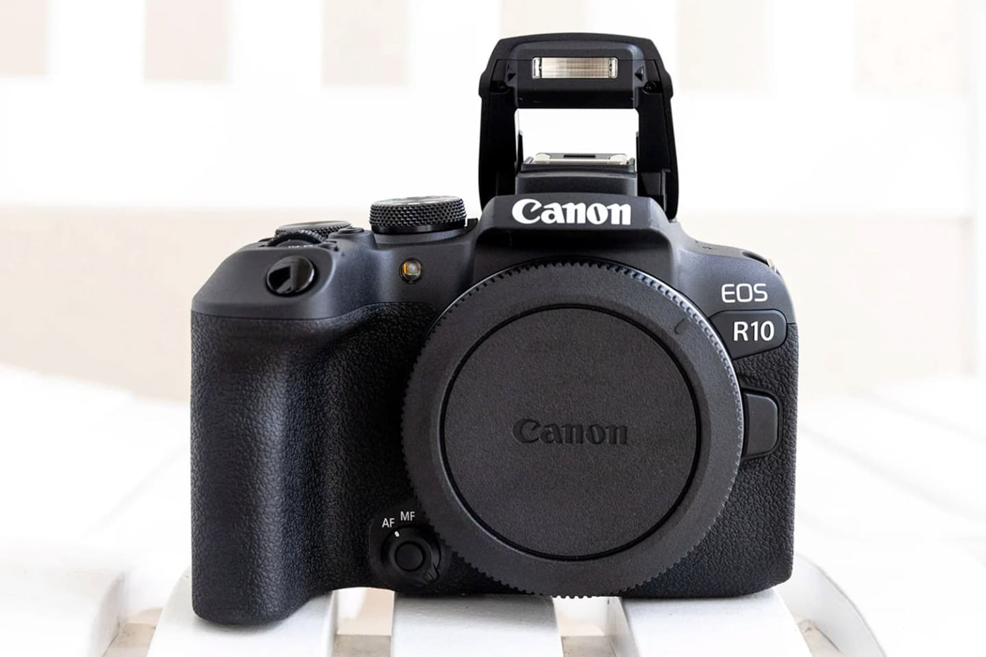 Canon R10