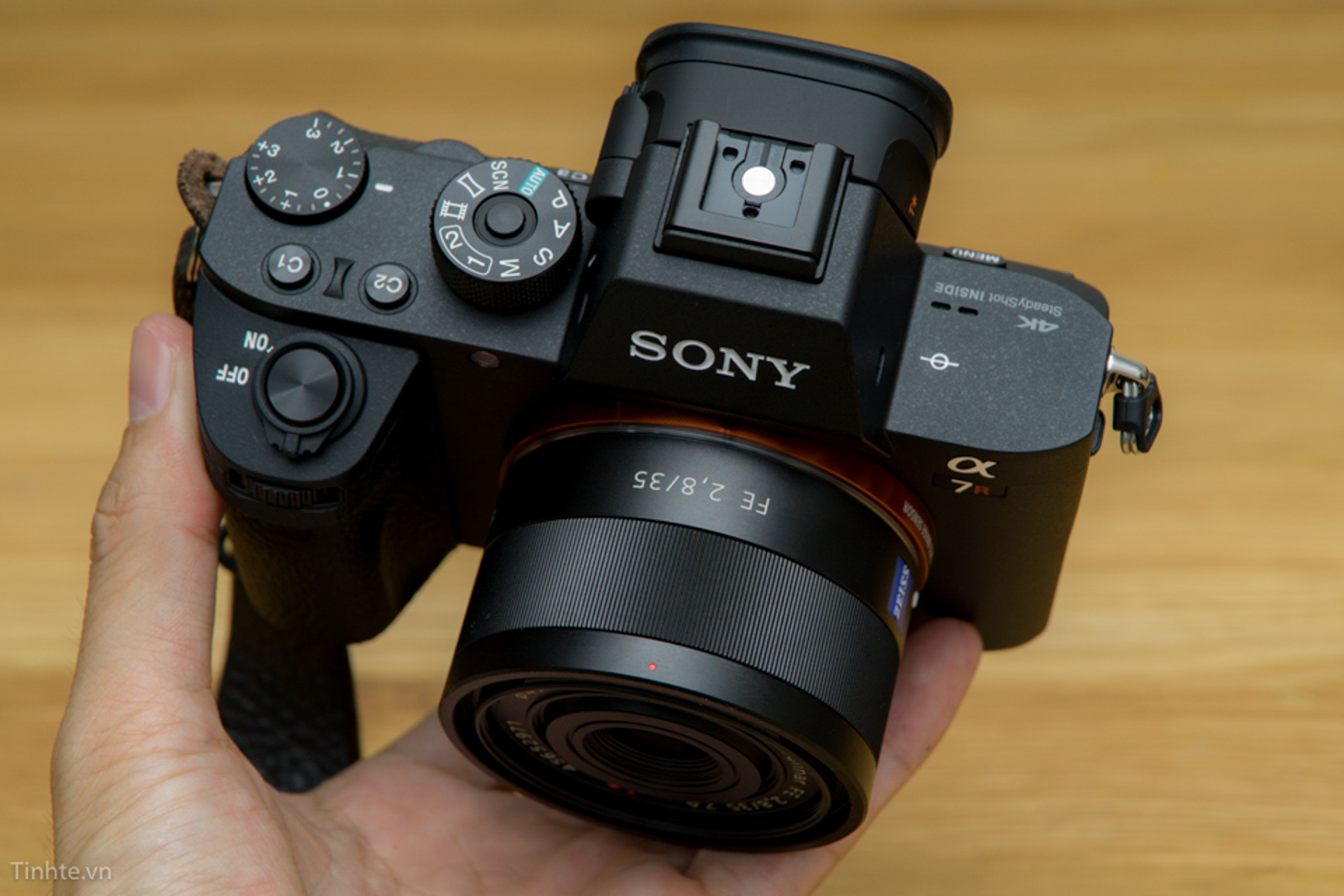 sony alpha a7r mark iii